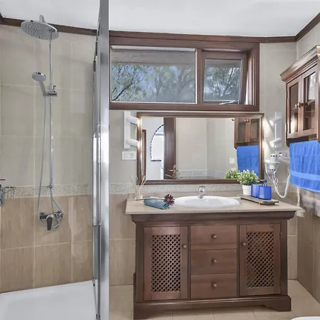 Villalmar * Фамара