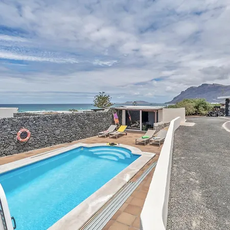 Villalmar Фамара